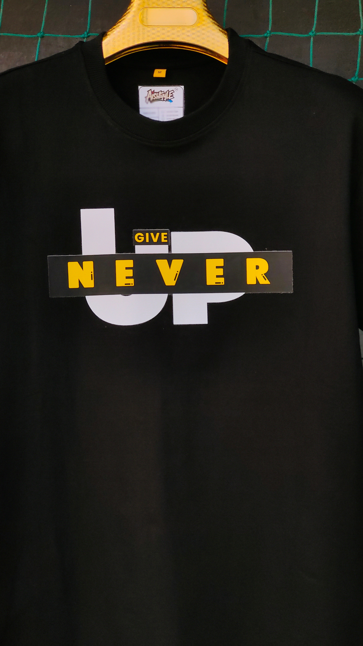 NEVER GIVE UP OVERISIZED T-SHIRT HEAVE GUAGE